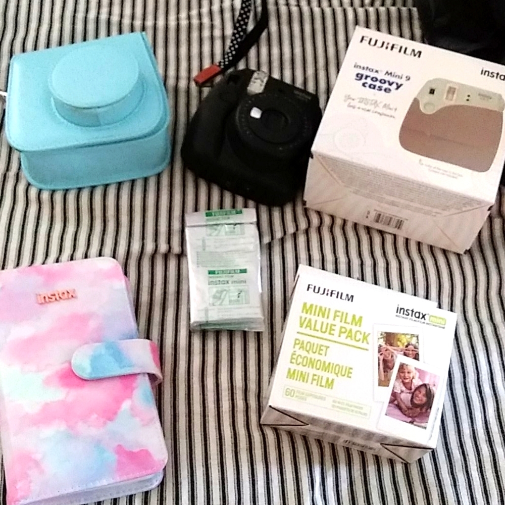 Fuji Film Insta mini 9 Great xmas Gift w/box